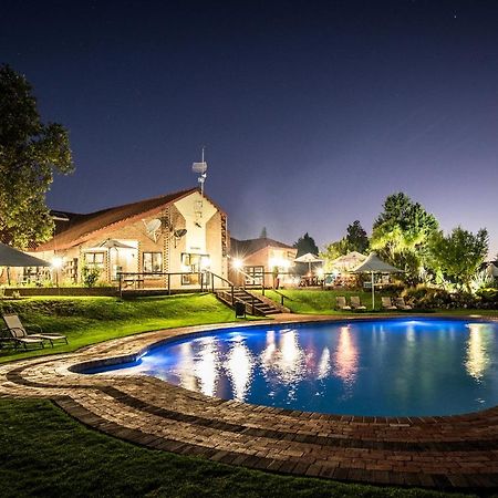 First Group Qwantani Hotel Harrismith Eksteriør billede