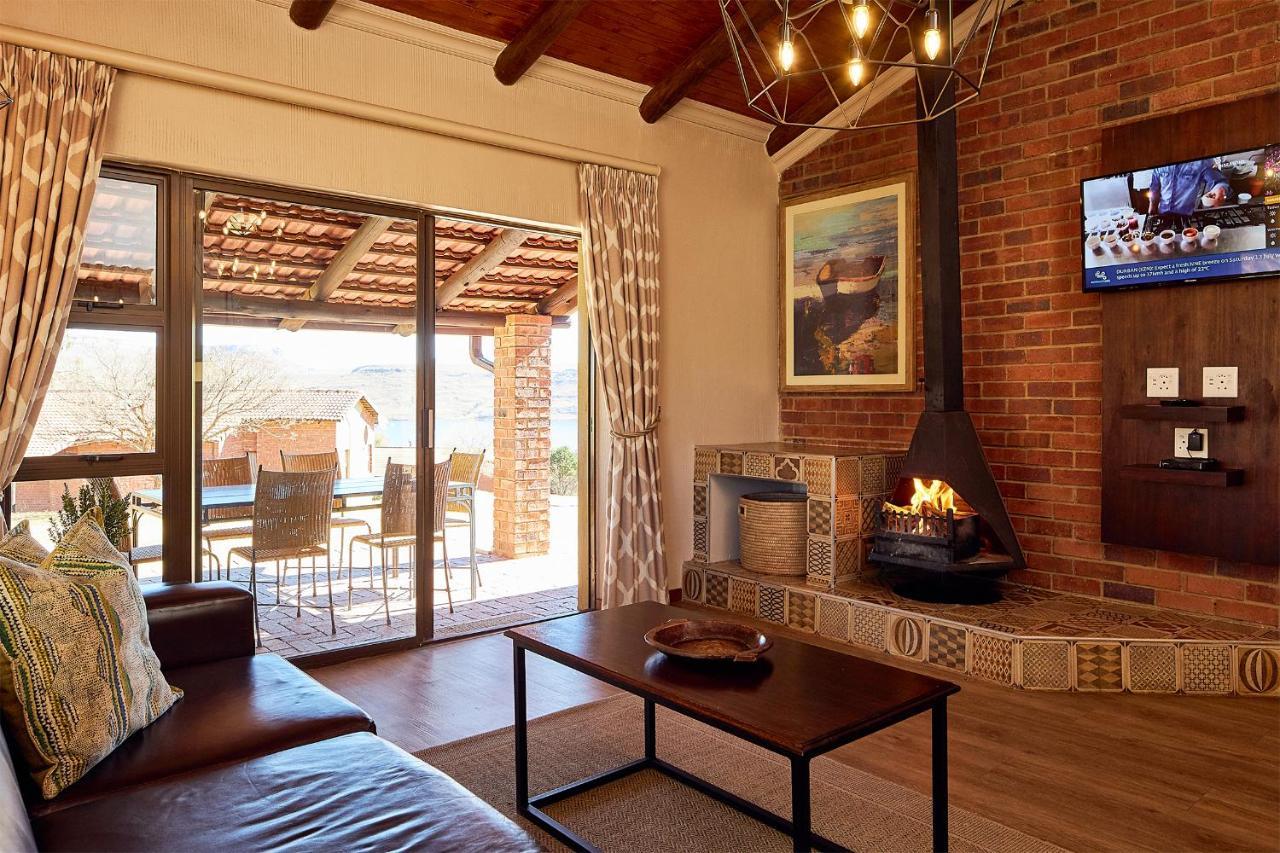First Group Qwantani Hotel Harrismith Eksteriør billede