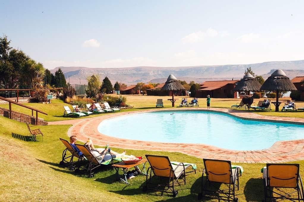 First Group Qwantani Hotel Harrismith Eksteriør billede