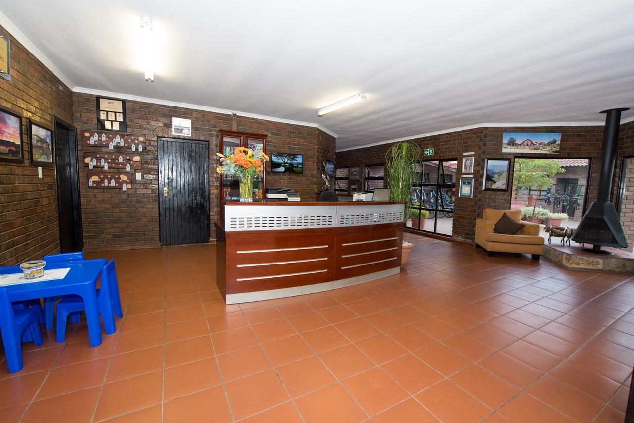First Group Qwantani Hotel Harrismith Eksteriør billede