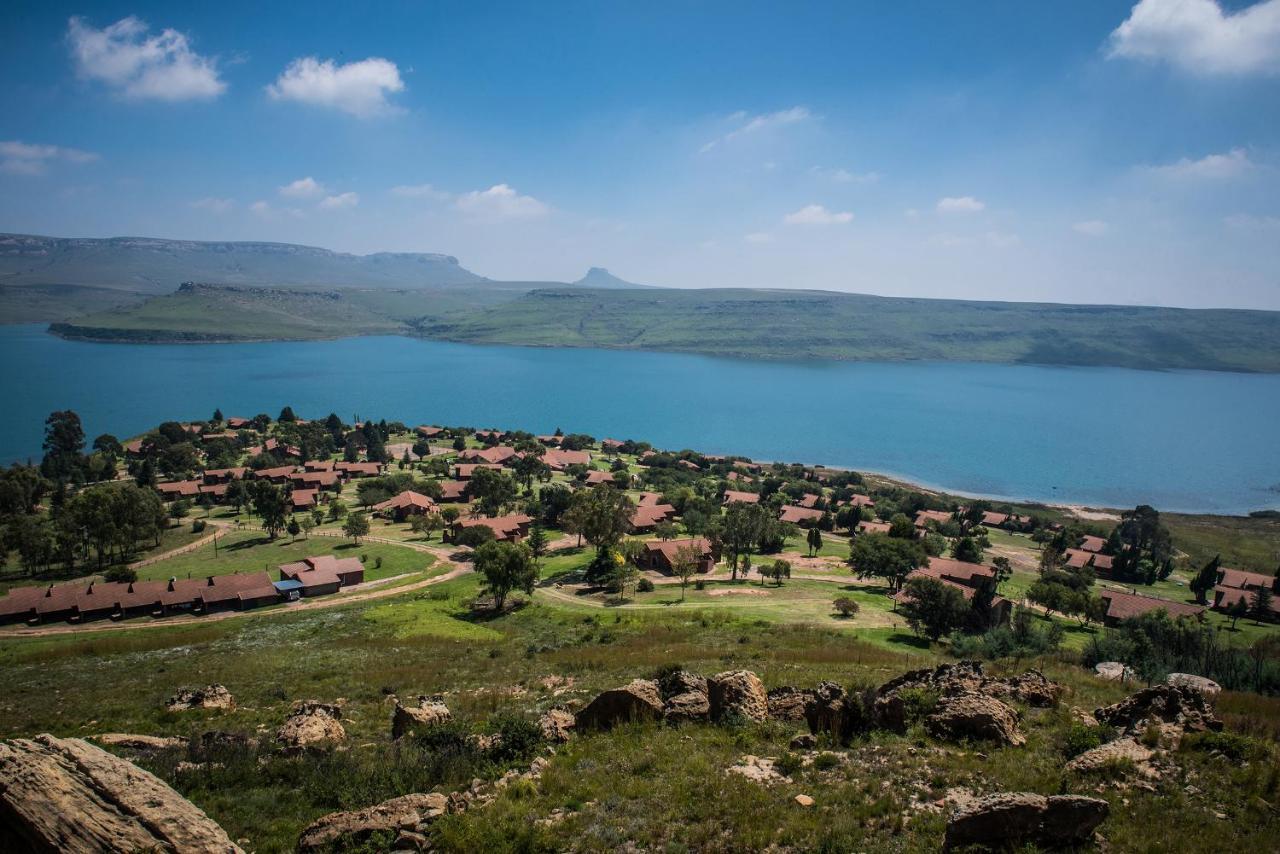 First Group Qwantani Hotel Harrismith Eksteriør billede