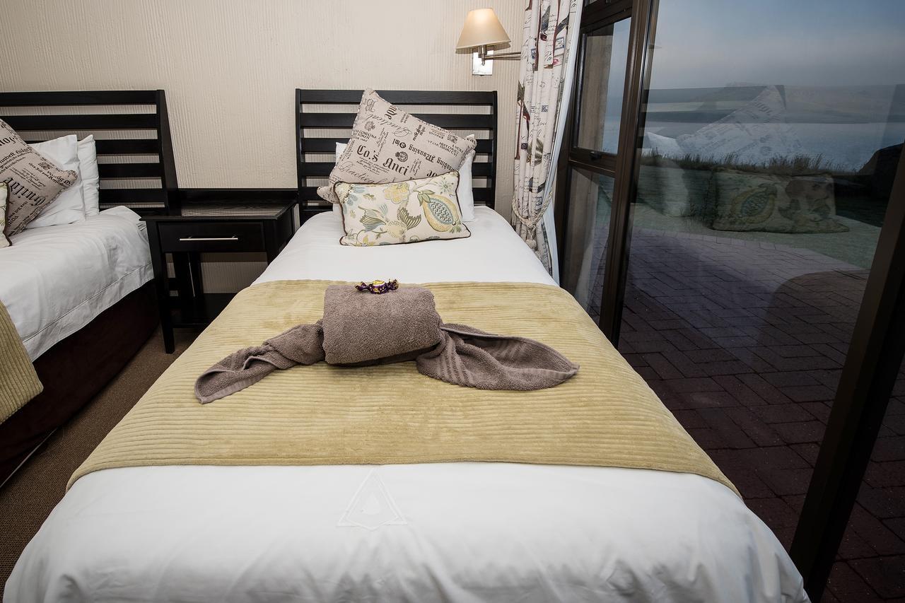 First Group Qwantani Hotel Harrismith Eksteriør billede