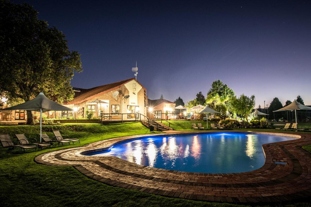 First Group Qwantani Hotel Harrismith Eksteriør billede