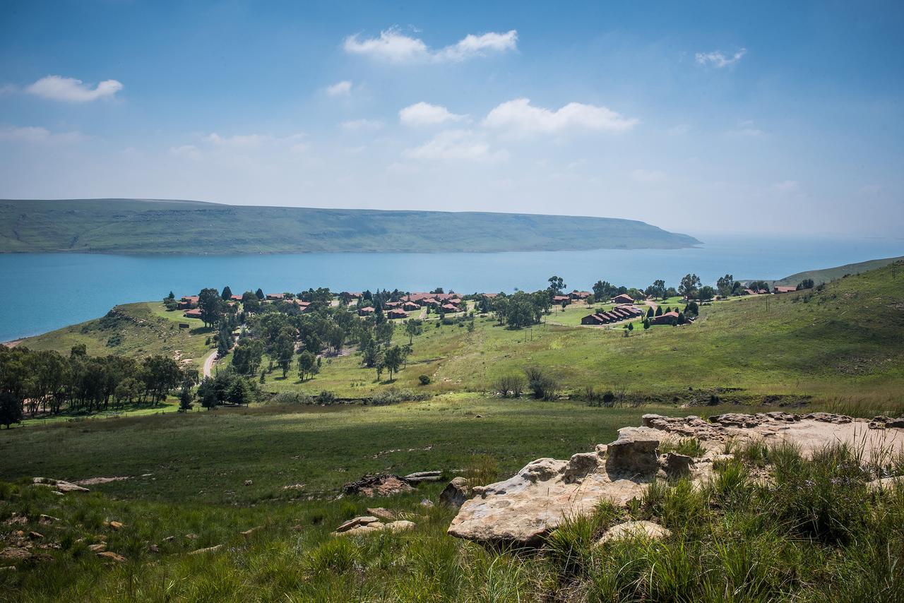 First Group Qwantani Hotel Harrismith Eksteriør billede