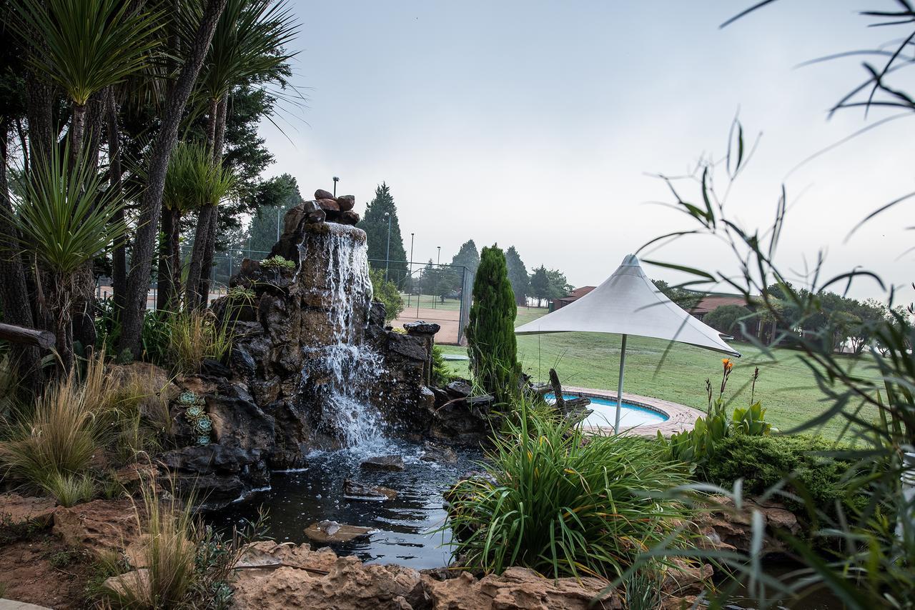 First Group Qwantani Hotel Harrismith Eksteriør billede